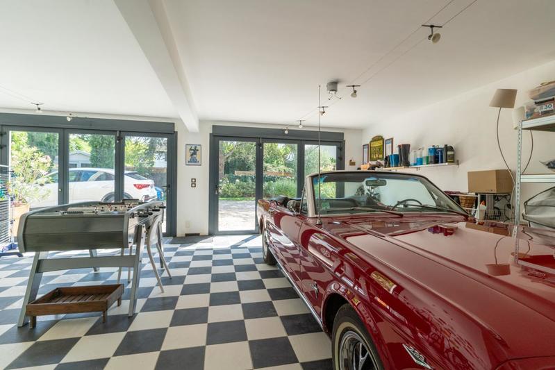 Maison - 450 m² - 9 pièces