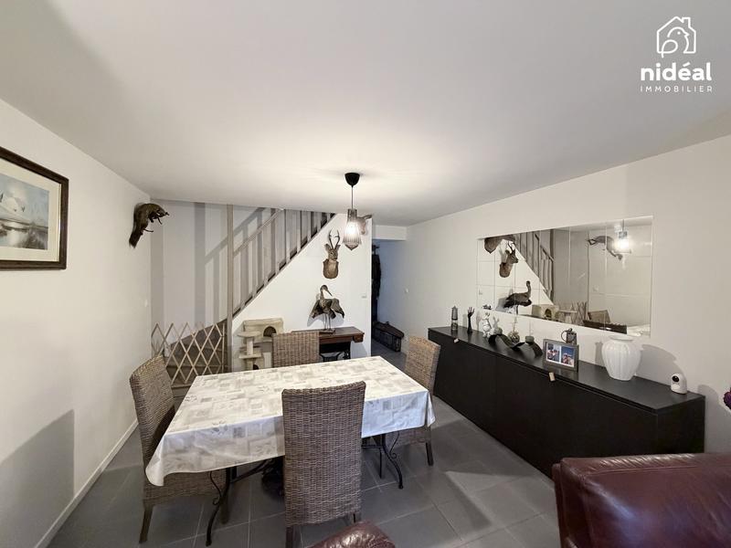 Maison - 90 m² - 4 pièces