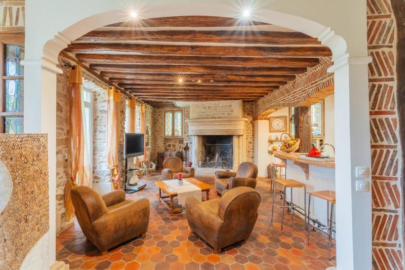 Demeure - 654 m² - 29 pièces