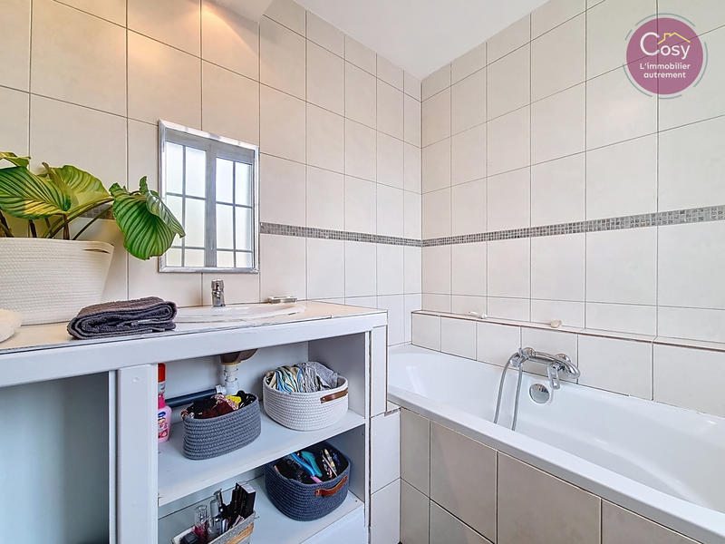 Maison - 229 m² - 7 pièces