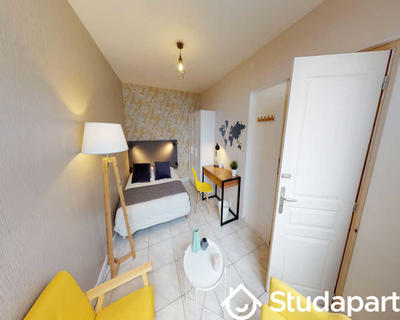 Chambre - 70 m² - 1 pièce