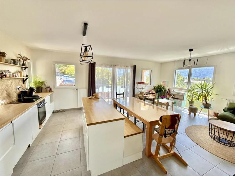 Appartement - 91 m² - 4 pièces