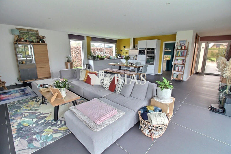 Maison contemporaine - 186 m² - 6 pièces