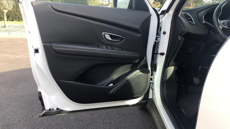 Renault Scénic 1.3 TCe 140 Intens