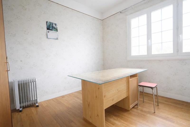 Maison - 230 m² - 8 pièces