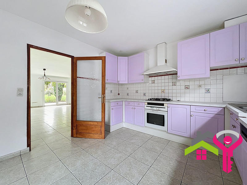 Maison - 180 m² - 6 pièces