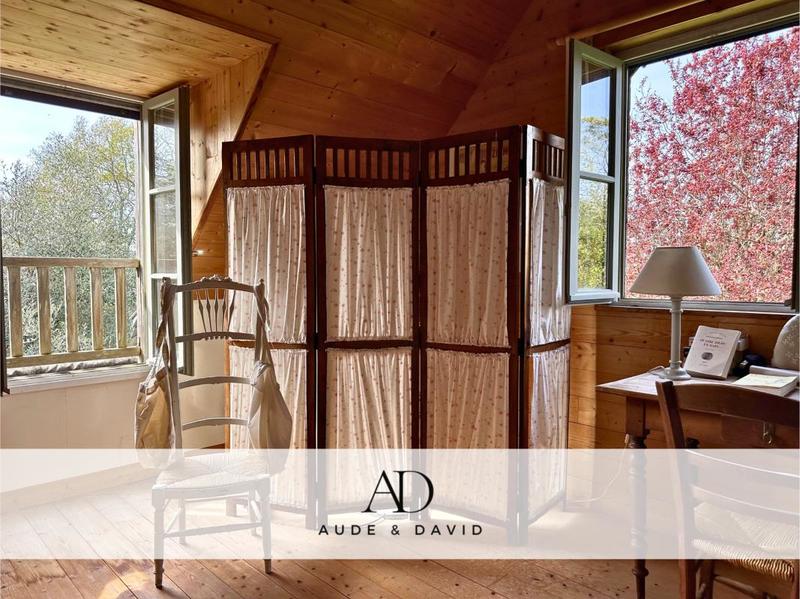 Maison de bois - 180 m² - 6 pièces