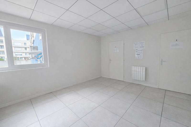 Local commercial - 548 m² - 20 pièces