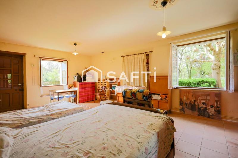 Maison - 185 m² - 6 pièces