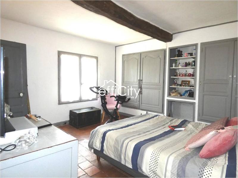 Maison - 134 m² - 7 pièces
