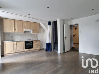 Maison de ville - 100 m² - 4 pièces