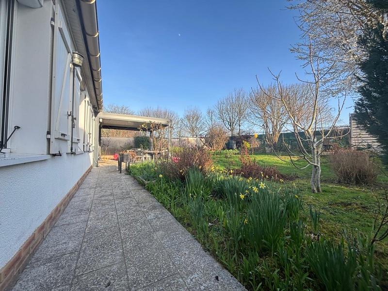 Maison - 93 m² - 5 pièces