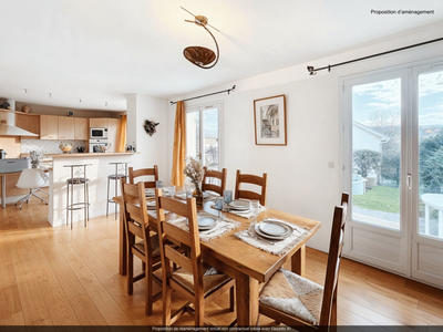 Maison - 122 m² - 6 pièces