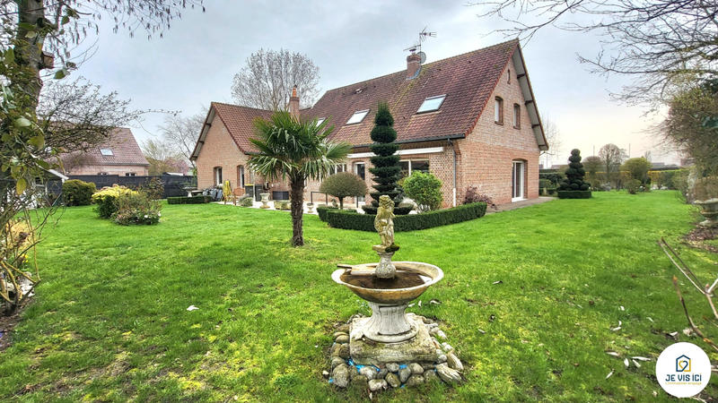 Maison - 195 m² - 6 pièces