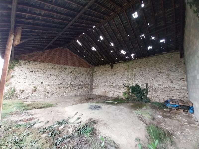 Terrain constructible - 897 m²