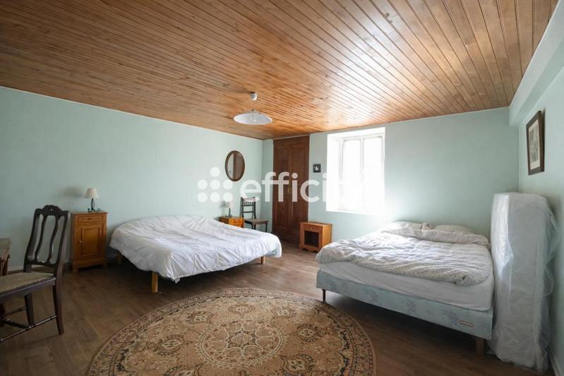 Maison en pierre - 97 m² - 4 pièces