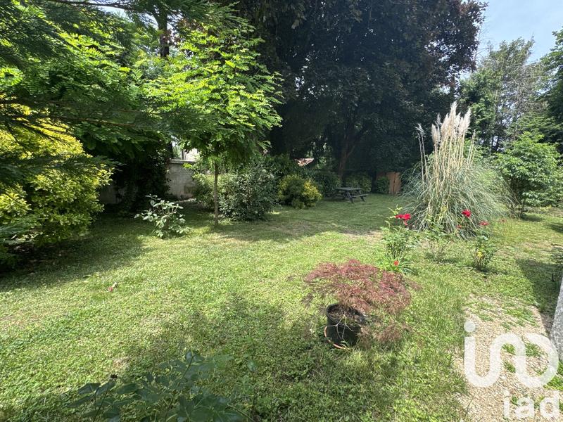 Maison - 245 m² - 9 pièces