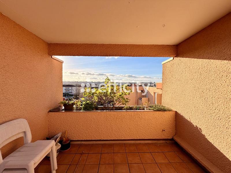 Appartement - 100 m² - 3 pièces