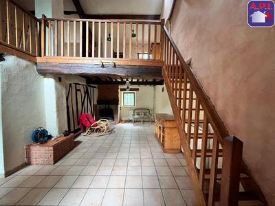 Maison - 202 m² - 6 pièces