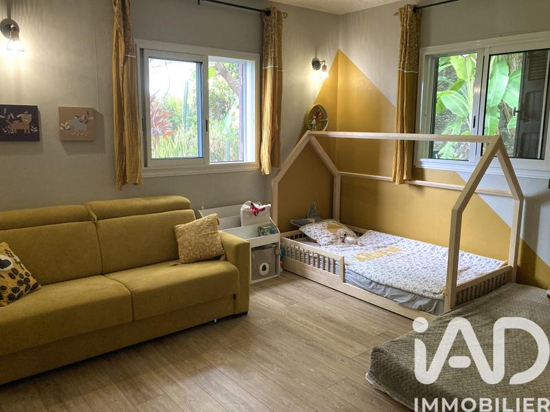 Maison - 214 m² - 8 pièces