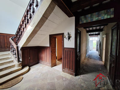 Maison - 402 m² - 14 pièces