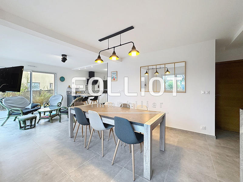 Maison - 144 m² - 5 pièces