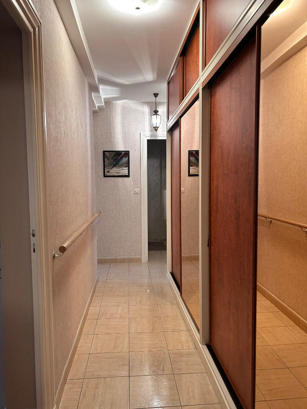 Appartement - 154 m² - 6 pièces