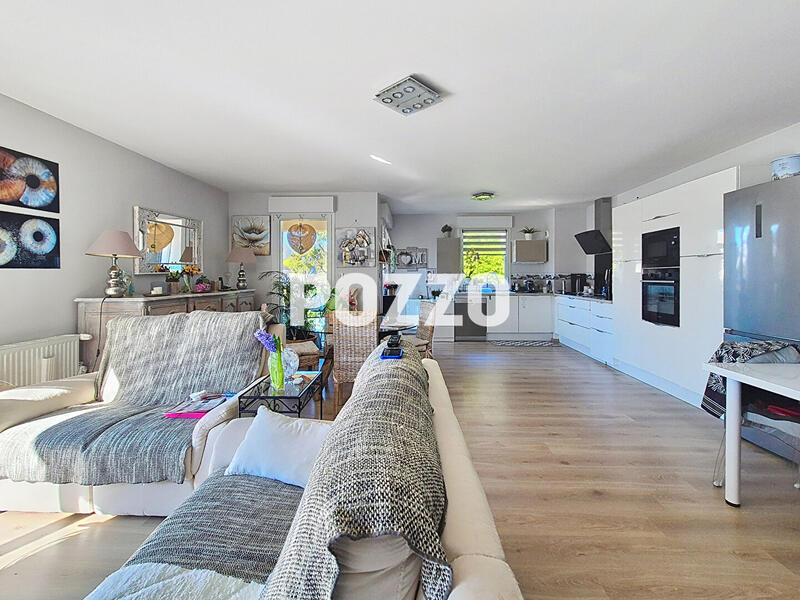 Appartement - 93 m² - 3 pièces