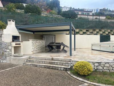 Villa - 130 m² - 4 pièces