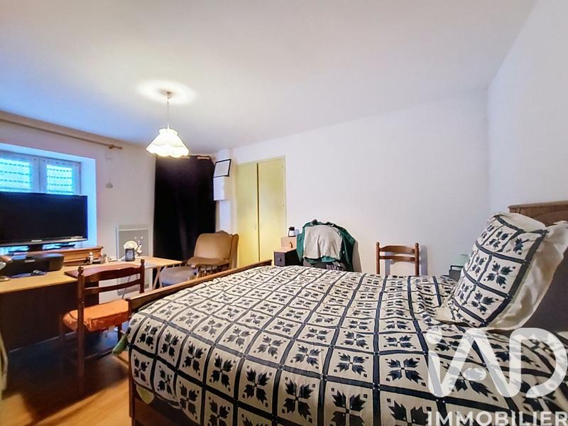 Maison de village - 220 m² - 6 pièces