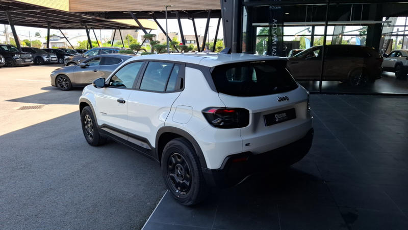 Jeep Avenger Bev 115kw Longitude