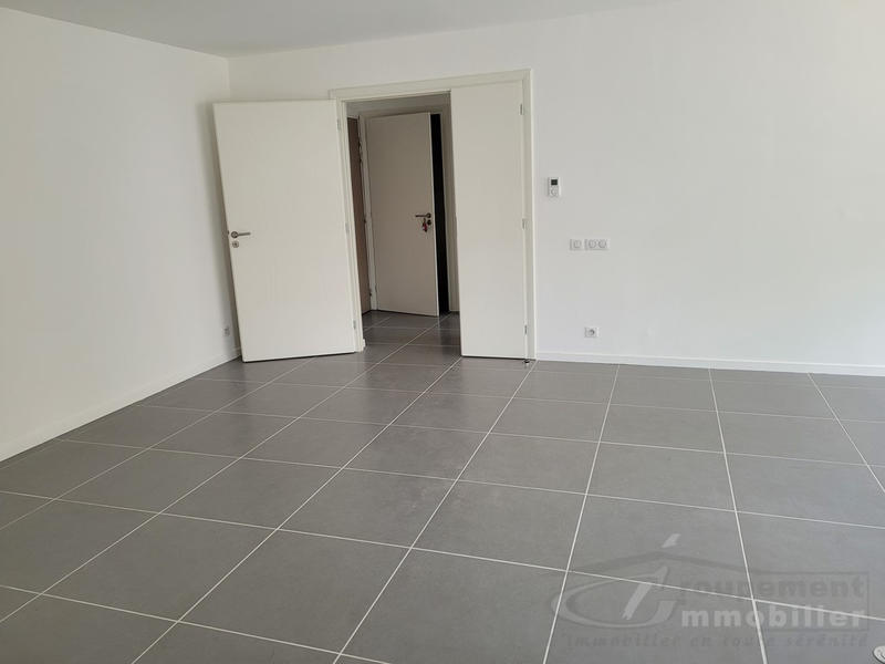 Appartement - 85 m² - 3 pièces