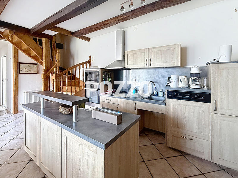 Maison - 140 m² - 8 pièces