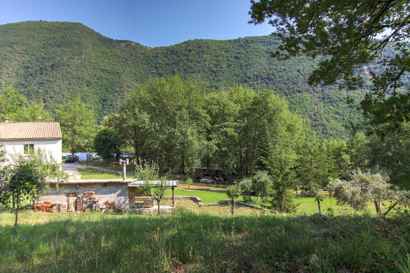 Maison - 270 m² - 8 pièces