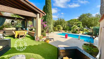 Villa - 164 m² - 7 pièces