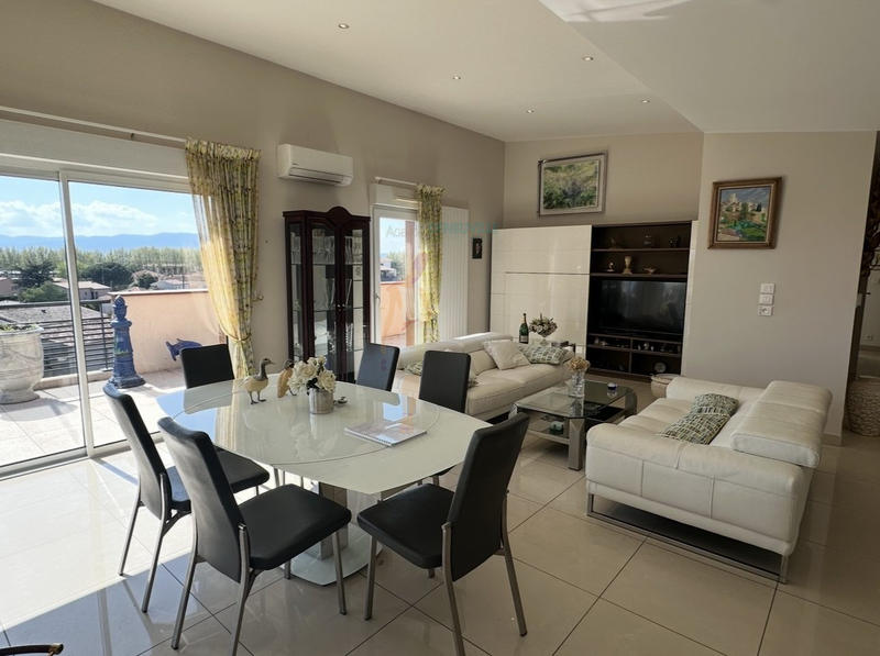 Appartement - 113 m² - 4 pièces