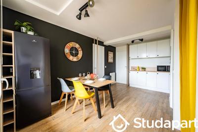 Chambre - 10 m² - 1 pièce