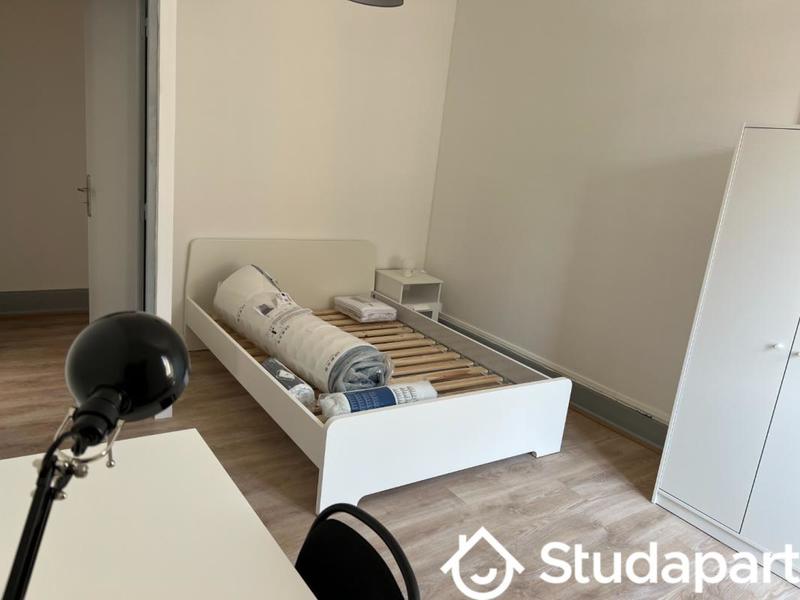 Chambre - 16 m² - 1 pièce