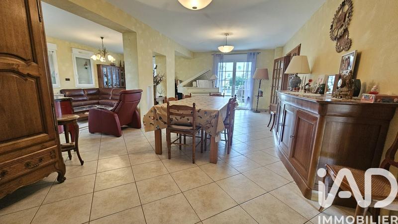 Maison - 191 m² - 7 pièces