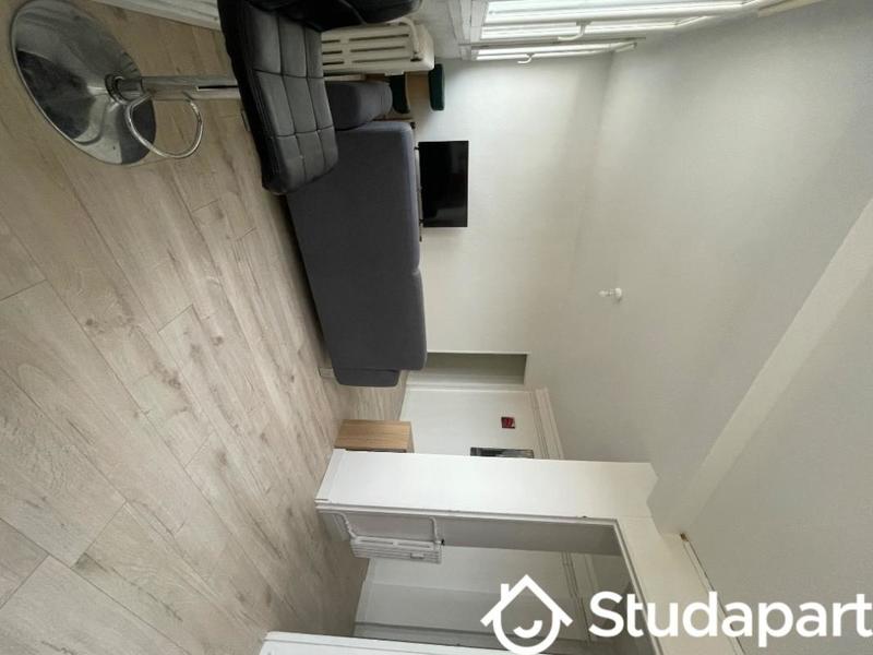 Chambre - 9 m² - 1 pièce