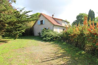 Maison - 164 m² - 8 pièces