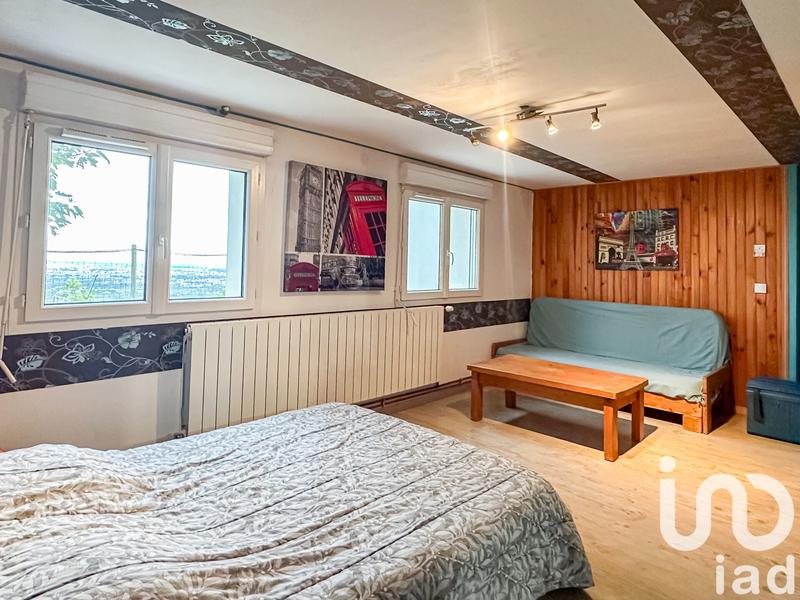 Maison - 220 m² - 9 pièces