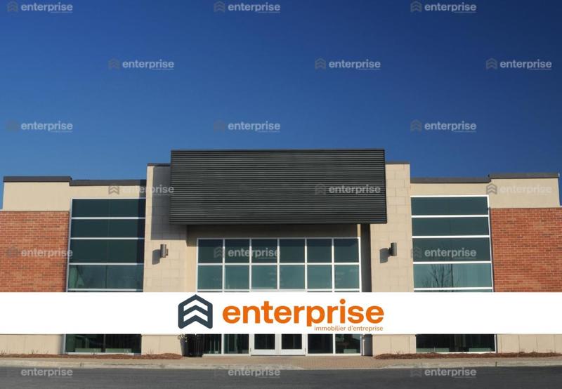 Local commercial - 2 000 m²