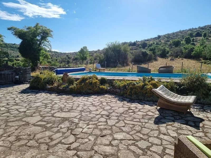 Corps de ferme - 241 m² - 6 pièces