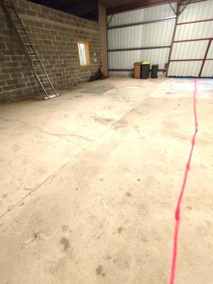 Bureau - 73 m² - 1 pièce