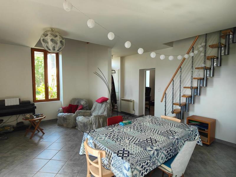 Maison - 110 m² - 5 pièces