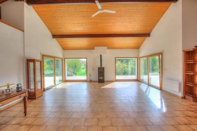 Maison - 147 m² - 4 pièces