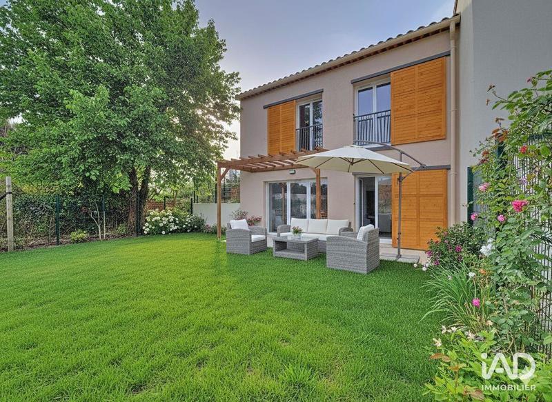 Maison - 96 m² - 4 pièces