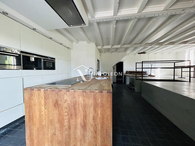 Maison ancienne - 350 m² - 10 pièces