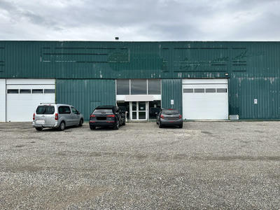 Local d'activité / Entrepôt - 765 m²